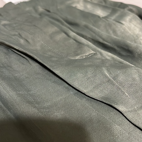 NEW ZARA Satin Effect Full Length Dart Pants in Khaki - Picture 4 of 6